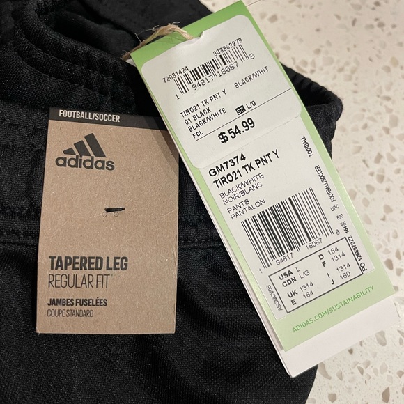 Adidas NWT youth pants - Picture 2 of 5